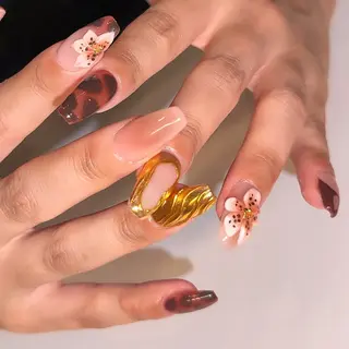 ミディアム 🦋Nail Amo🦋のネイルデザイン
