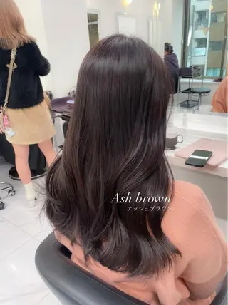 ロング カラー 抜け感レイヤー︴ ニュアンスカラーのヘアスタイル