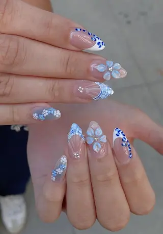 ネイル Genie Mika Nailsのネイルデザイン