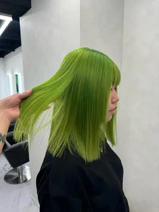 ミディアム カラー 🧸艶髪ハイトーン 🍪chan🍯のヘアスタイル