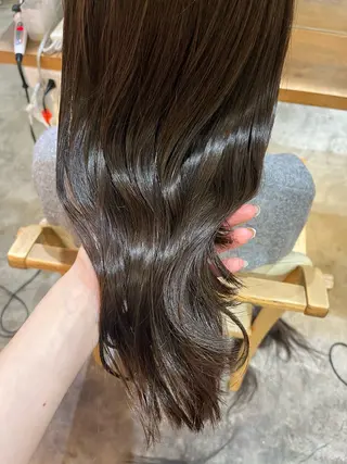 カラー 吉井 愛陽のヘアスタイル
