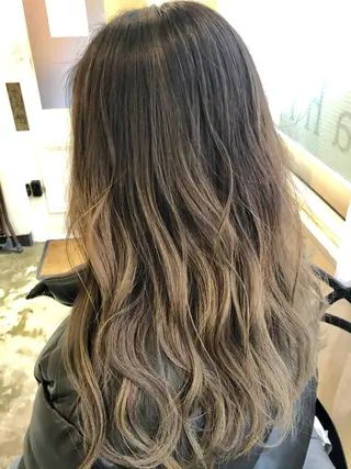ロング カラー ヘアアレンジ 北川 智海のヘアスタイル