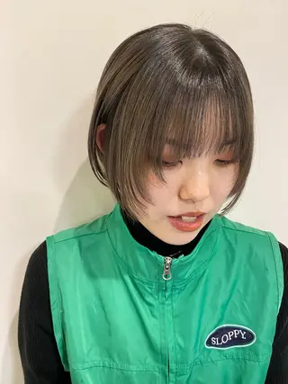 ショート LUVISM新潟🎀 透明感カラー/ミユのヘアスタイル