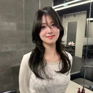 セミロング カラー 透明感カラー🤍/ 韓国ヘア🎀めいのヘアスタイル