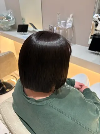カラー 🥨伊藤みやこ🥨 ショートカット🌈のヘアスタイル