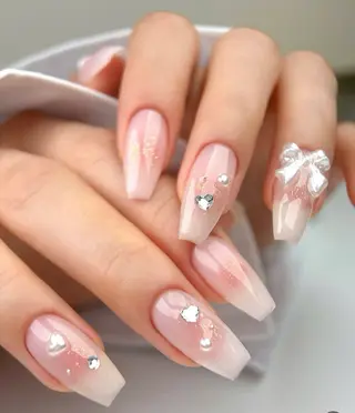 ネイル Tira Nailのネイルデザイン
