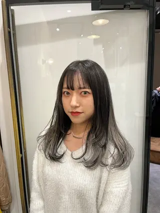 セミロング カラー AMI🎀韓国ヘア 透明感カラーのヘアスタイル