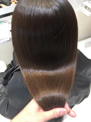 ロング 酒井 敬之のヘアスタイル