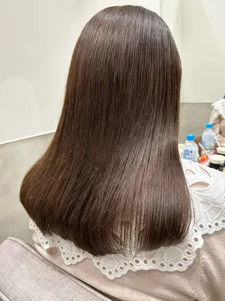 セミロング 古山 瞳のヘアスタイル
