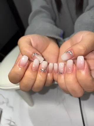 ネイル Nails by Akariのネイルデザイン