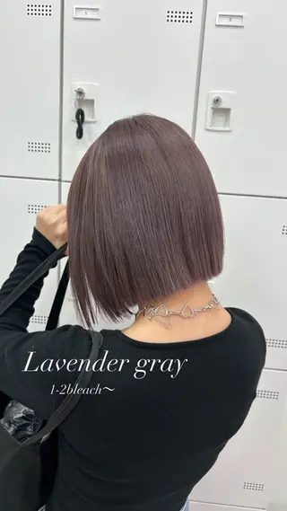 ショート カラー 抜け感レイヤー︴ ニュアンスカラーのヘアスタイル