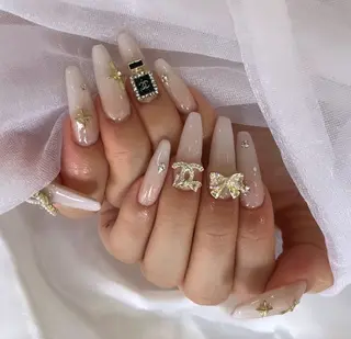 ネイル SALON ELVI.のネイルデザイン