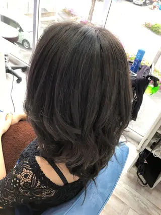 カラー 白井 つづりのヘアスタイル