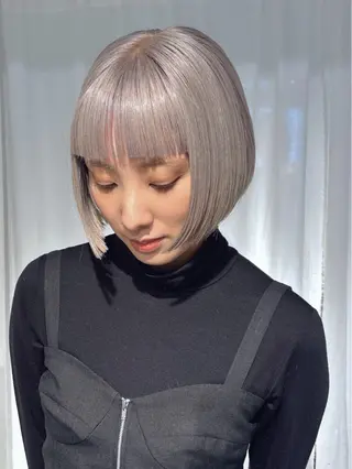 ショート カラー 井上 唯のヘアスタイル
