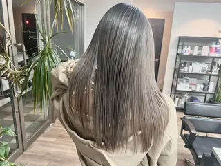 ロング 井上 彩加のヘアスタイル