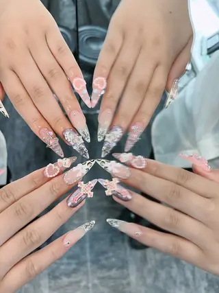 ネイル Sora  Nail 長さ出し専門店のネイルデザイン