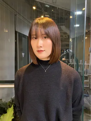ショート レイヤーカット🎀 NANAHAのヘアスタイル