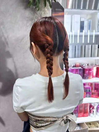 ロング カラー ヘアアレンジ iona/ハイトーン /ネイルのネイルデザイン