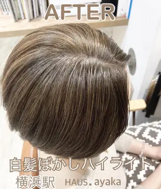 ショート あやか 白髪ぼかしハイライトのヘアスタイル