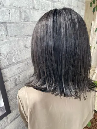 ショート カラー Oopsレイヤー 加藤澄都のヘアスタイル