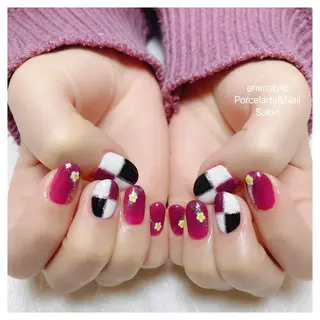 ミディアム ネイル 🐾enen style 🐾のネイルデザイン