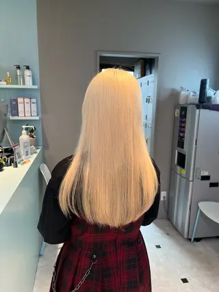 ロング カラー ブリーチカラー 🩵MIZUKIのヘアスタイル