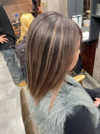 ミディアム ブリーチ縮毛矯正 LAFFYuiのヘアスタイル