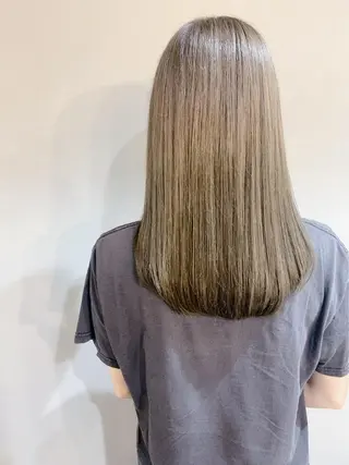 ロング カラー moanin モーニンのヘアスタイル