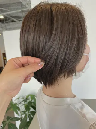 ショート カラー ヘアアレンジ REONA🪽✨薬院 レイヤーカット🫧のヘアスタイル