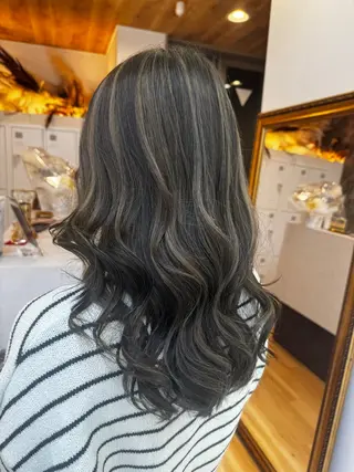カラー レイヤー透明感カラー ブリーチ🎀オトハのヘアスタイル