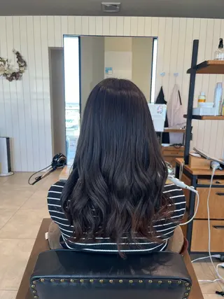 ロング 坂口 友莉香のヘアスタイル