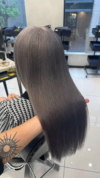 ロング 川田大輝 ナチュラルモードのヘアスタイル