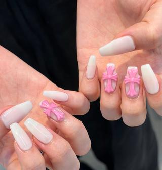 ネイル NAILSTUD!O YOROのネイルデザイン