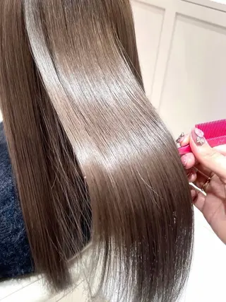 ロング fuwari 美白ショコラカラーのヘアスタイル
