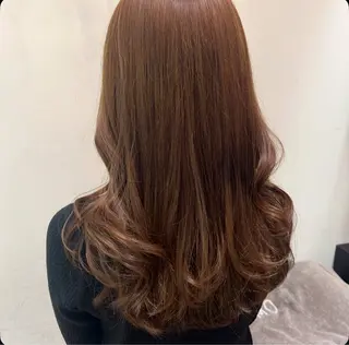 ロング カラー ヘアアレンジ コテ巻きパーマ💙 シノヤユイのヘアスタイル