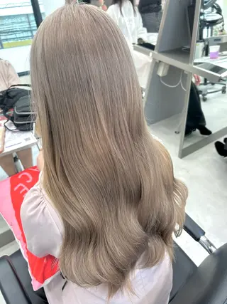 カラー 横浜ダブルカラー/ ハイトーンエクステのヘアスタイル