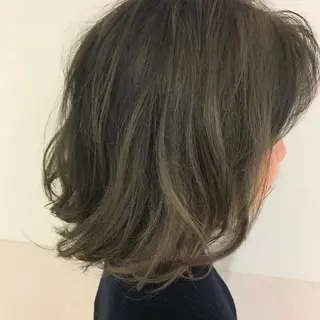 ショート カラー Oopsレイヤー 加藤澄都のヘアスタイル