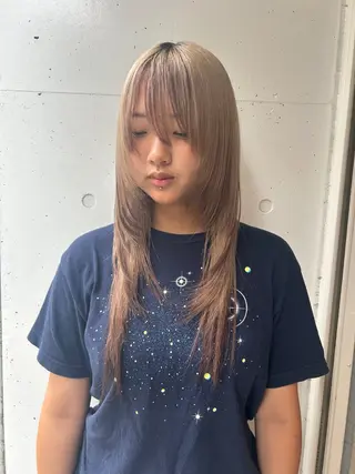 ロング colorlist 🖤SARASAのヘアスタイル