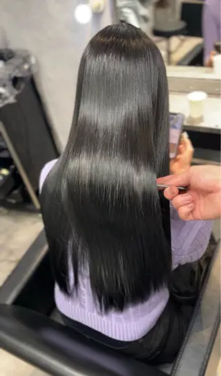 セミロング 透明感カラー🇰🇷 レイヤー✨桑原　研太のヘアスタイル