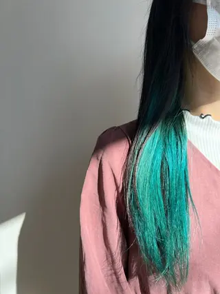 ロング カラー "MIoKI"_ YUCCA eluaのヘアスタイル