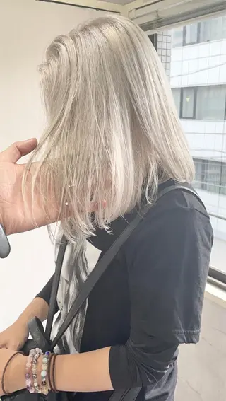 ミディアム カラー ウルフ/デザイン/ 大阪/タカハシユウキのヘアスタイル