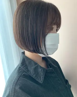 ショート カラー hubhair レイヤー/透明感のヘアスタイル