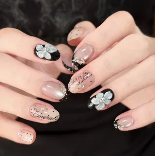ネイル Molly _nailのネイルデザイン