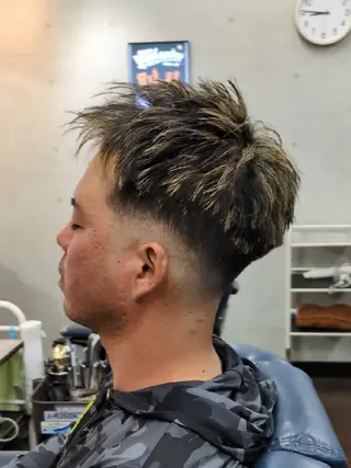 ショート メンズ 金城 宏宜のヘアスタイル