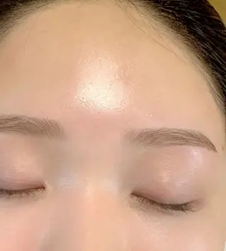 NAZ 表参道 Tomokoの眉毛・アイブロウイメージ