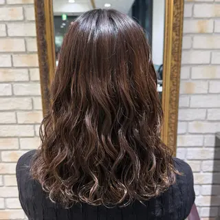 セミロング パーマ 韓国風パーマ🌿コテ 巻き風パーマ/るいのヘアスタイル