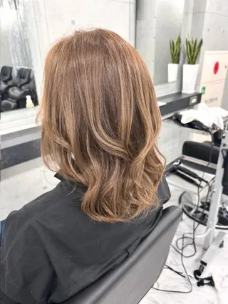 セミロング カラー Endearing 🌟銀座のヘアスタイル