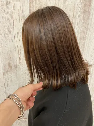 ミディアム Oopsレイヤー 加藤澄都のヘアスタイル