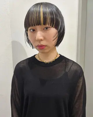 ショート カラー 村上雅人 ナチュラルモードのヘアスタイル