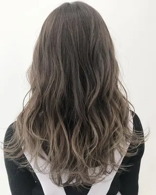 ロング カラー パーマ ヘアアレンジ 【公式】amble luxe池袋東口🩷のヘアスタイル